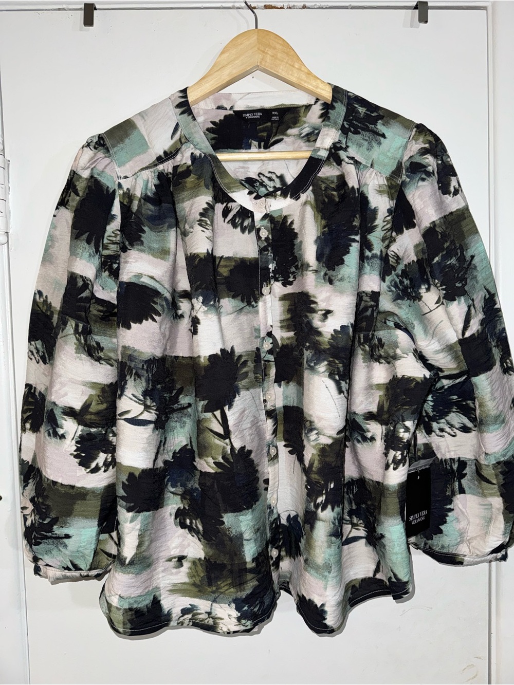 Simply Vera Vera Wang Floral Button-Front Blouse in Mint Green, Black, Cream